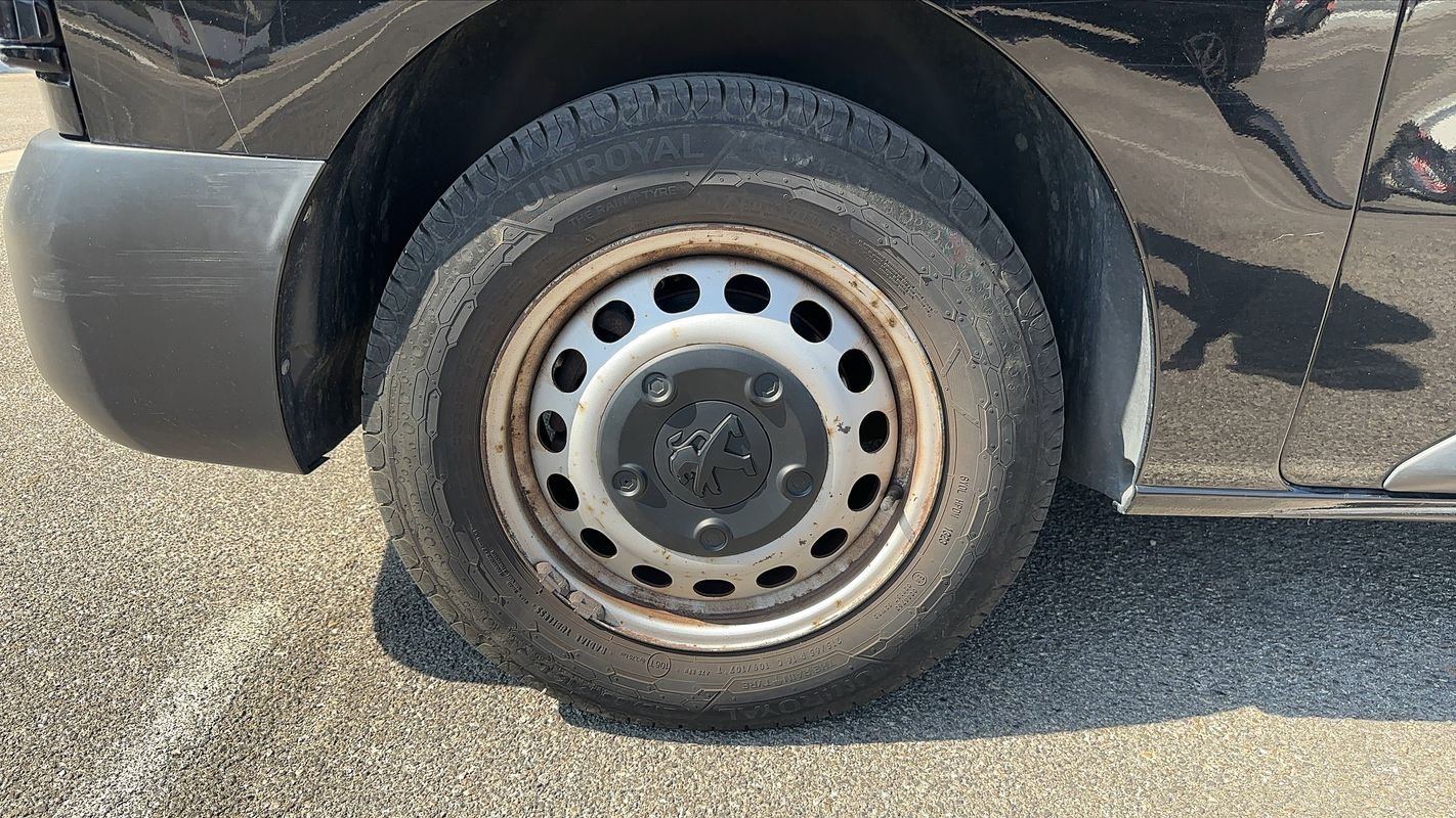 Peugeot Traveller - Photo 16