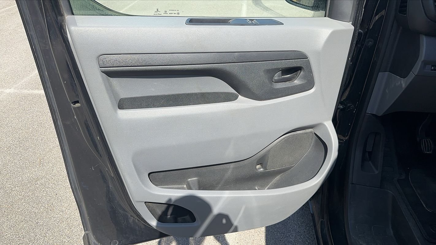 Peugeot Traveller - Photo 7