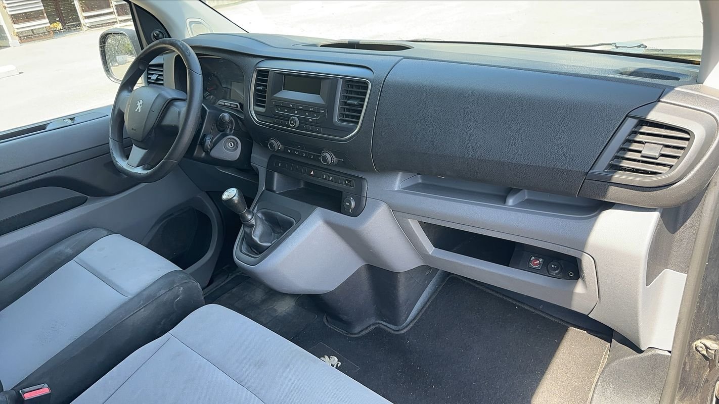 Peugeot Traveller - Photo 10