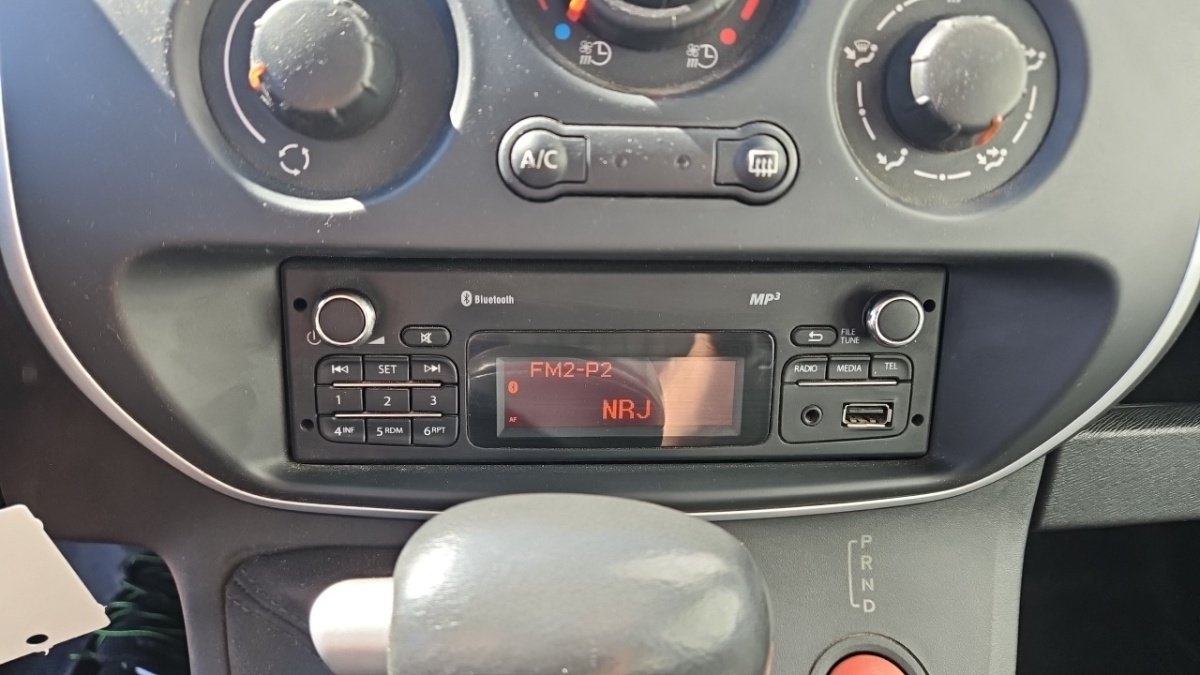 Renault Kangoo Express - Photo 17