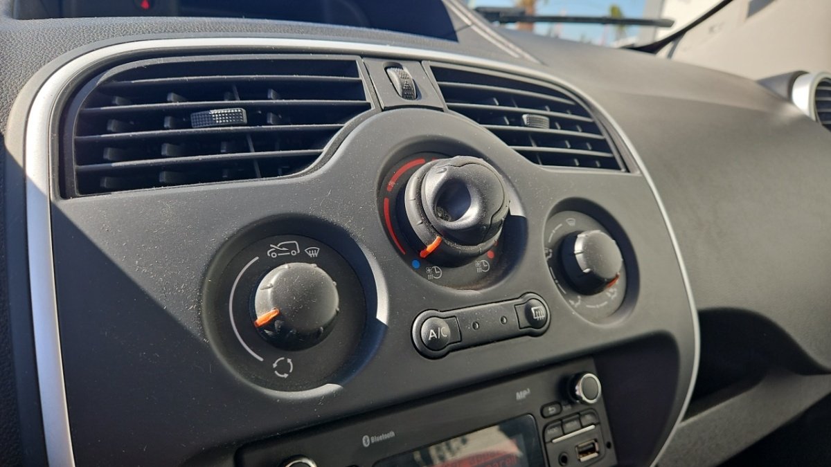Renault Kangoo Express - Photo 19