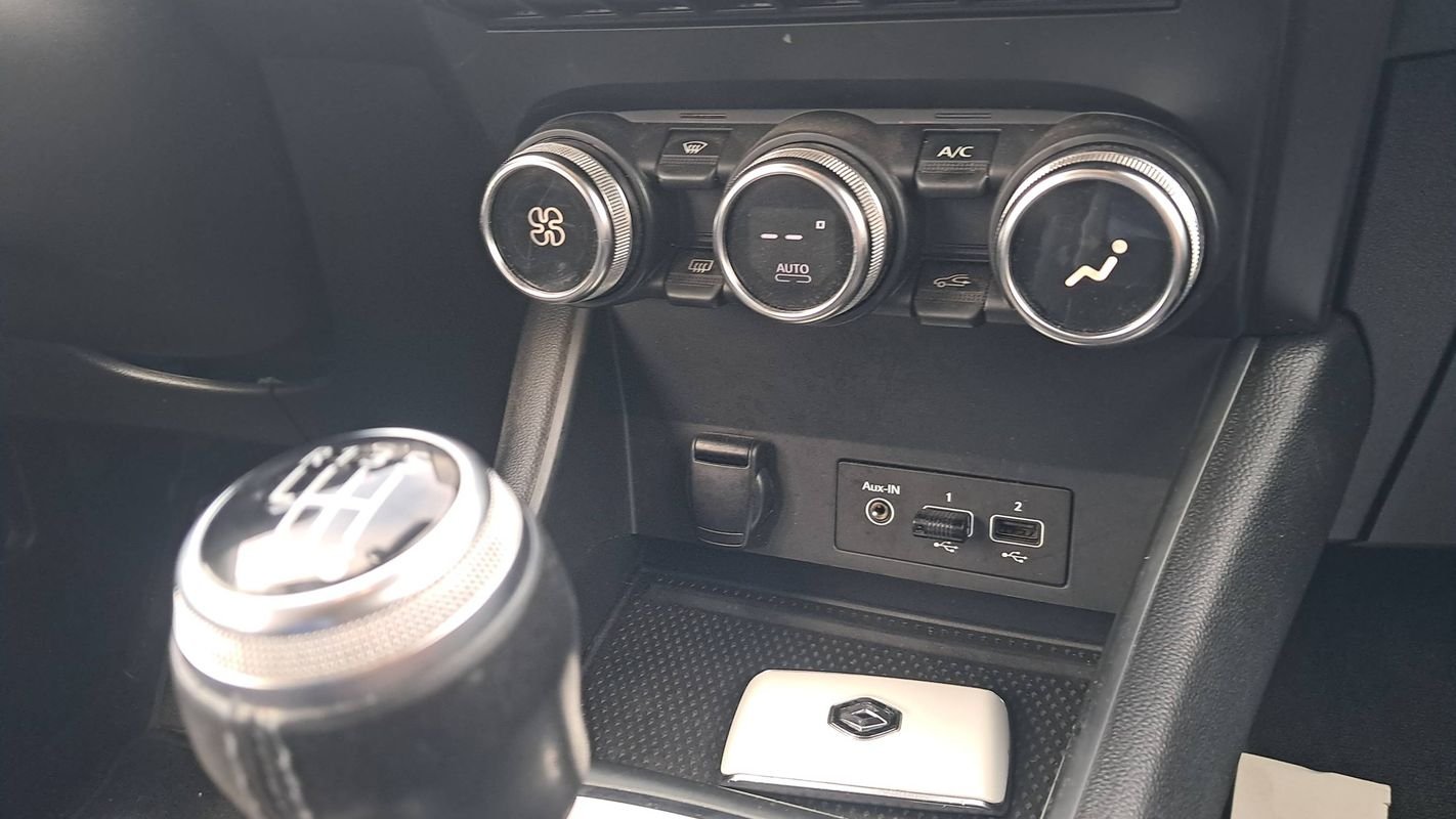 Renault Captur - Photo 13