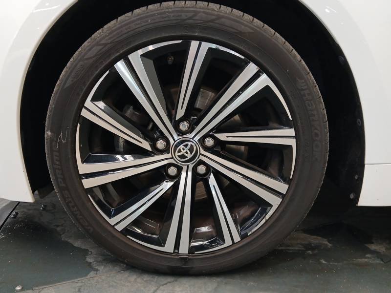 Toyota Corolla - Photo 9