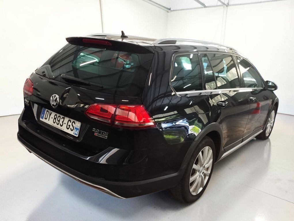 Volkswagen Golf SW - Photo 2