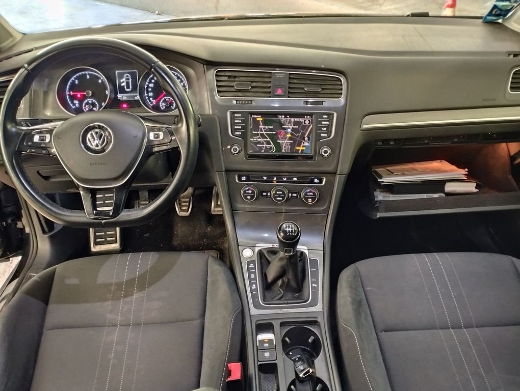 Volkswagen Golf SW - Photo 3