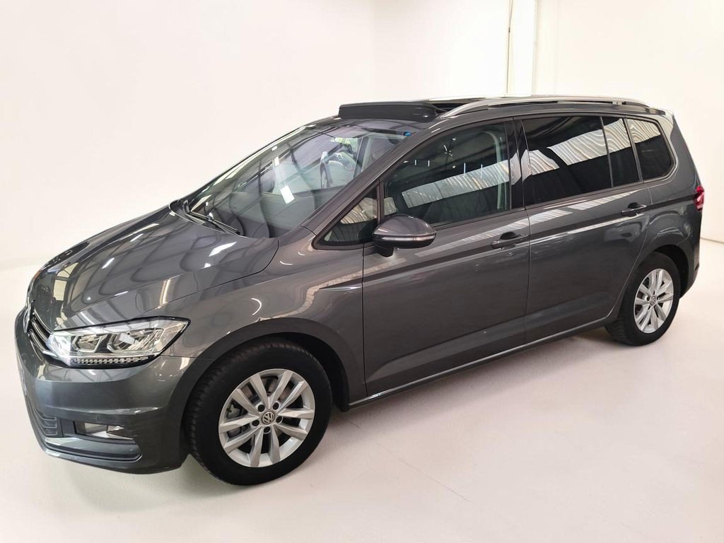 Volkswagen Touran - Photo 6