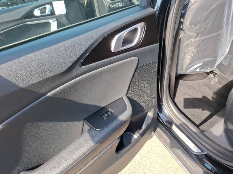 Kia Xceed - Photo 36