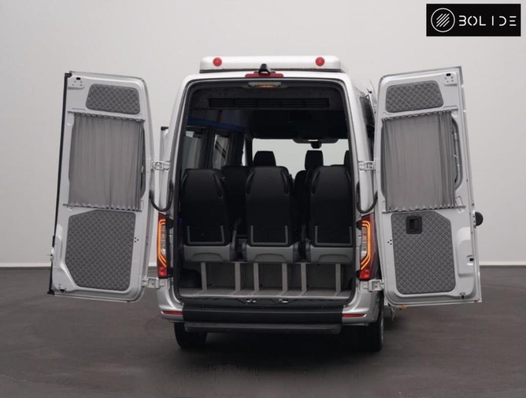 Mercedes Sprinter - Photo 11