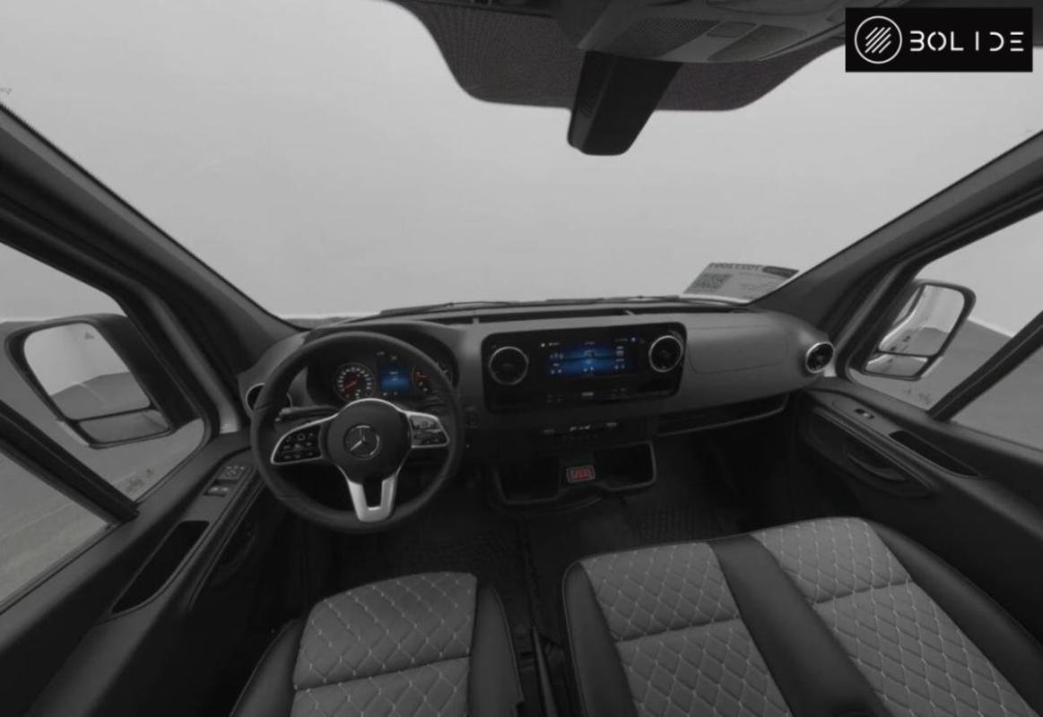 Mercedes Sprinter - Photo 19