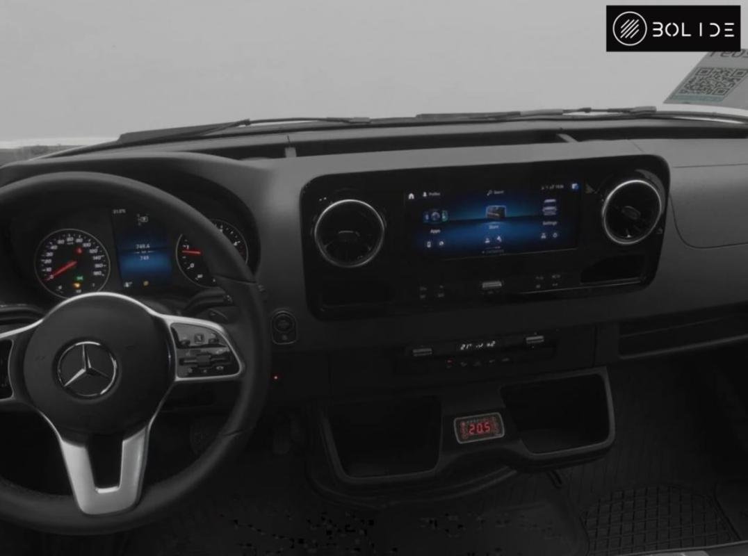Mercedes Sprinter - Photo 21