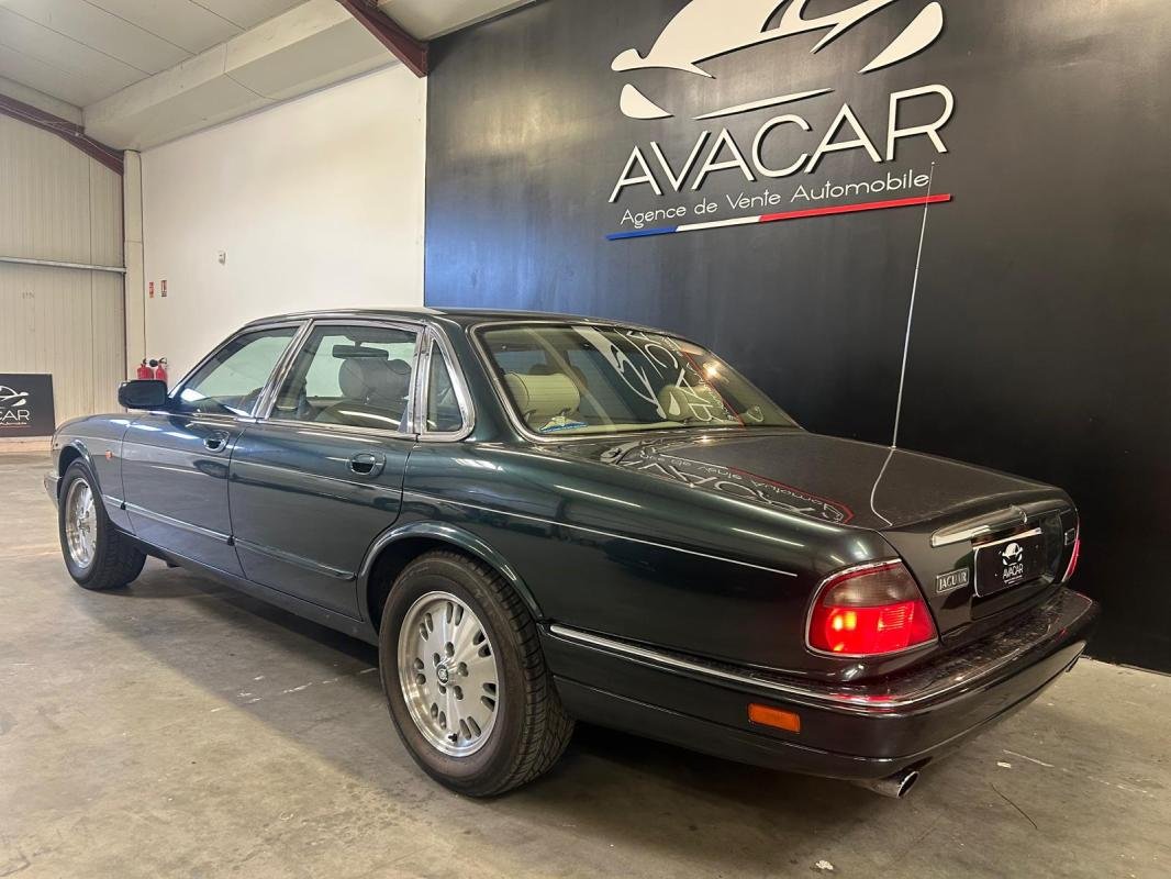 Jaguar Sovereign - Photo 3