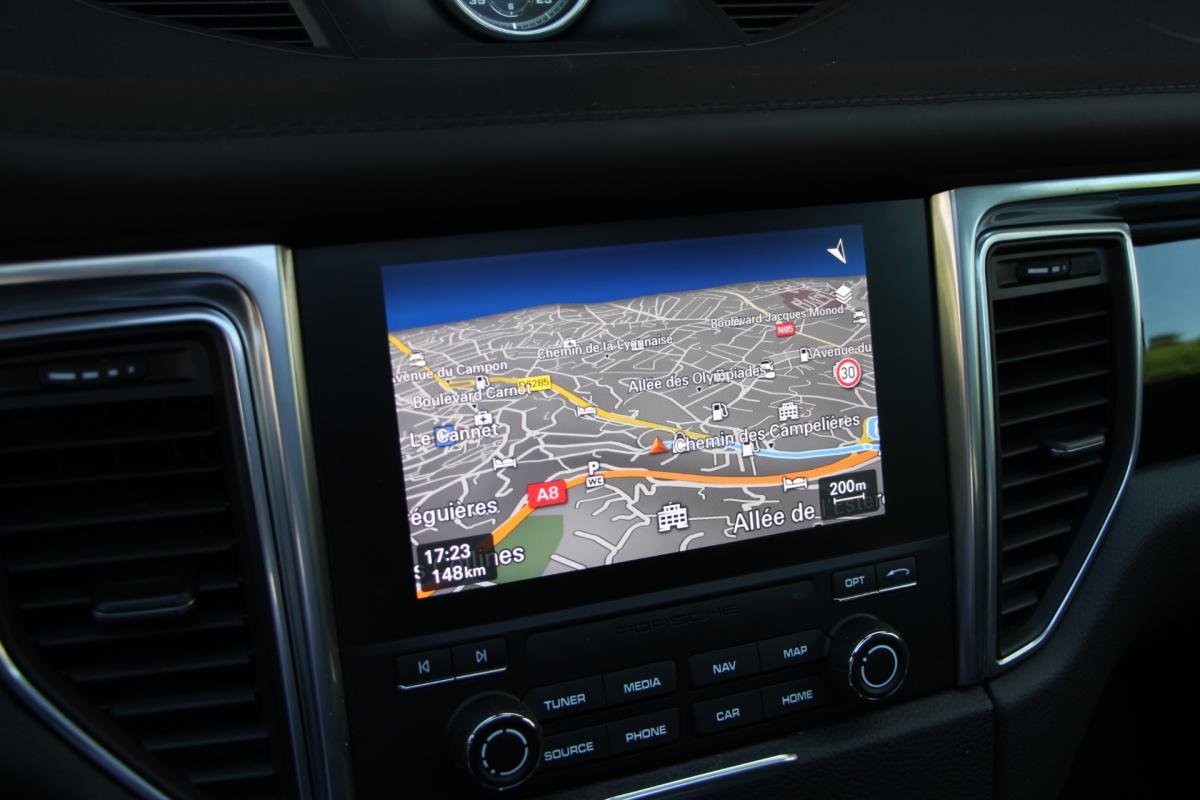 Porsche Macan - Photo 23
