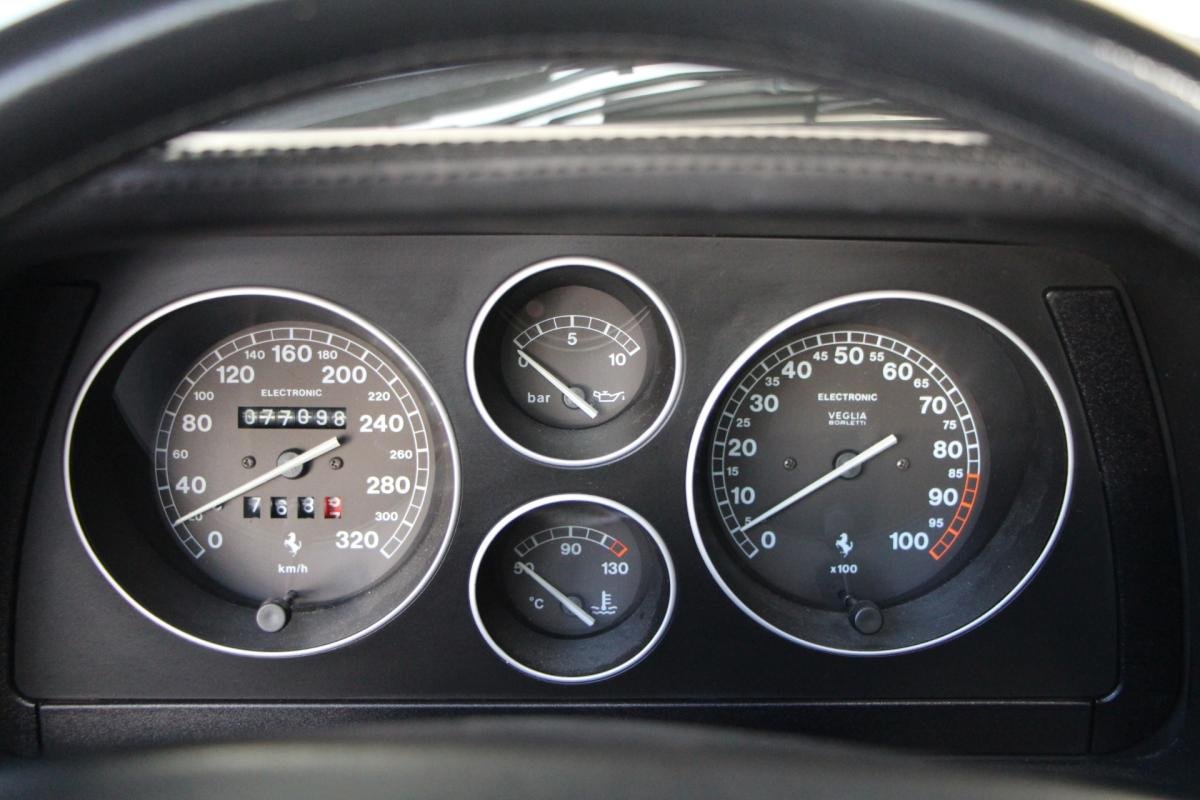 Ferrari F355 - Photo 18