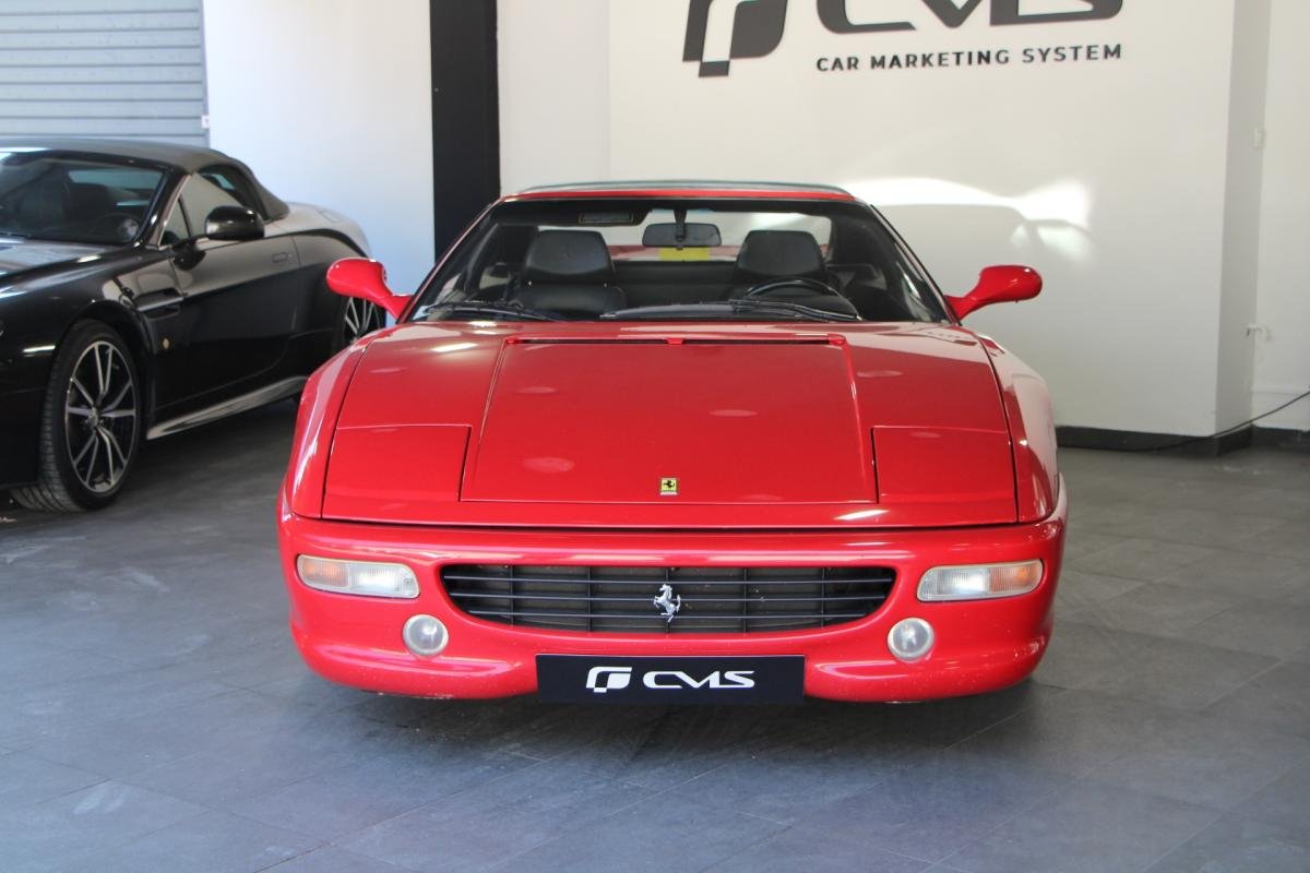 Ferrari F355 - Photo 2
