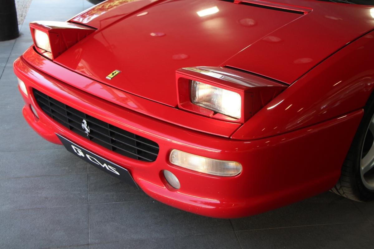 Ferrari F355 - Photo 33