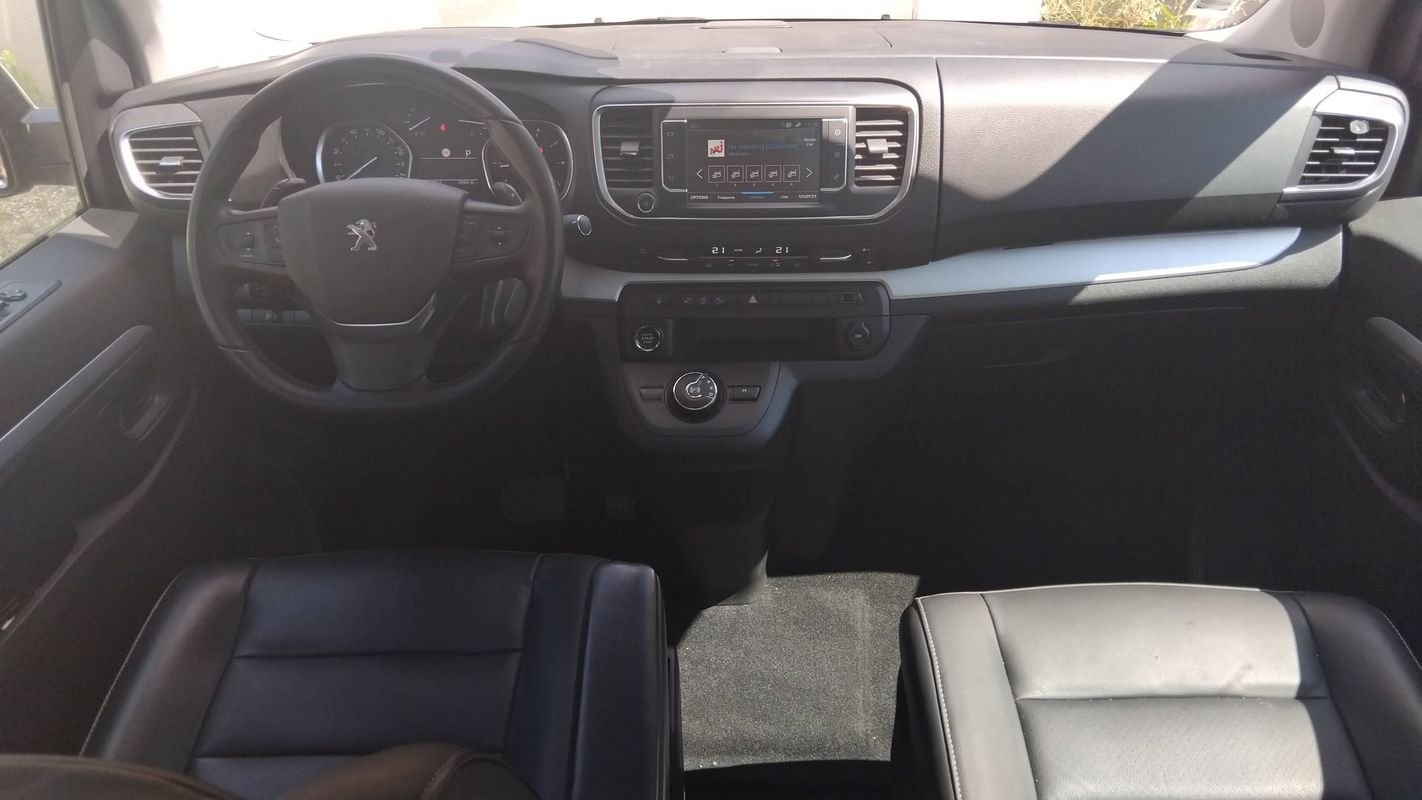 Peugeot Traveller - Photo 11