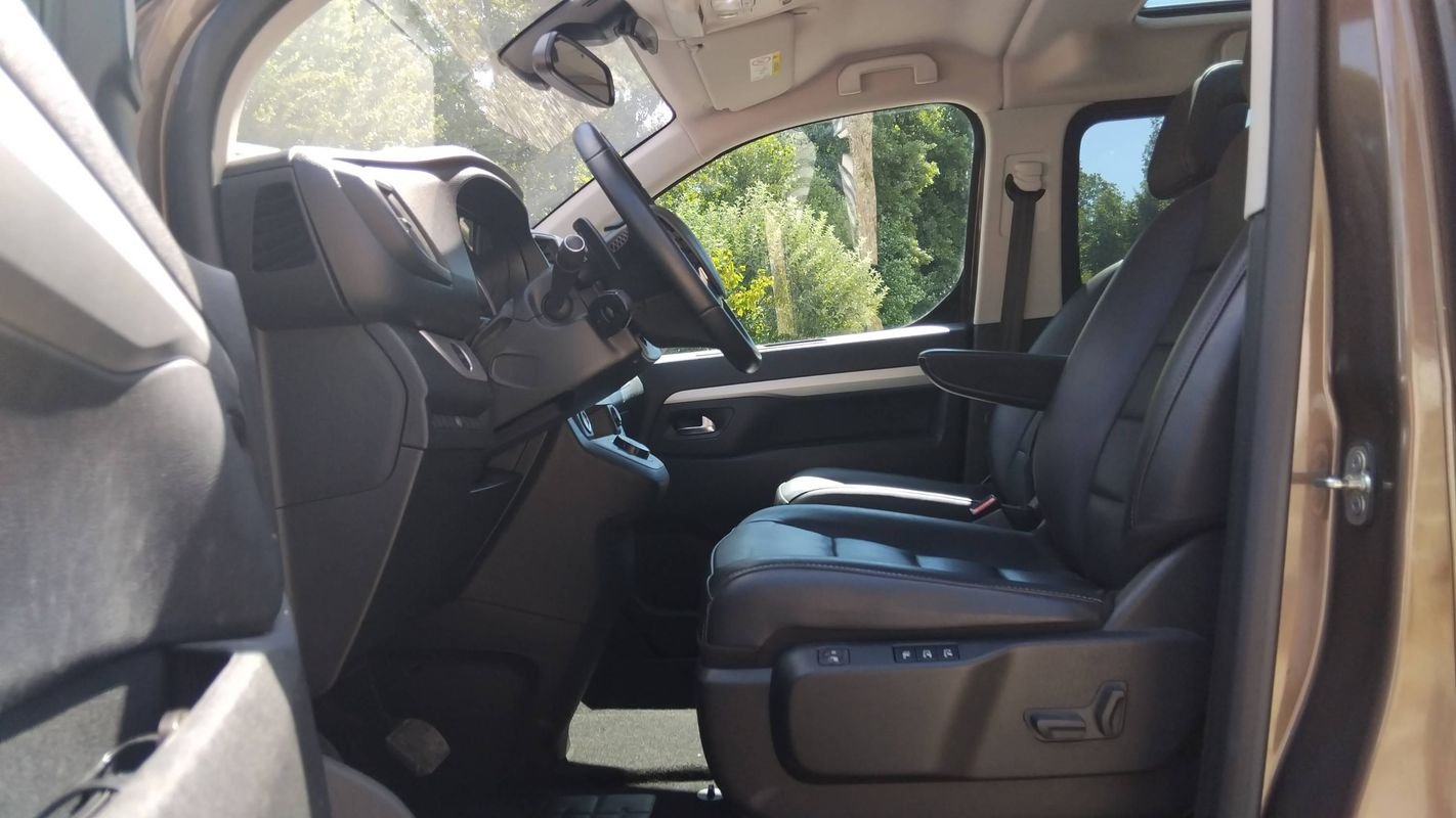 Peugeot Traveller - Photo 26