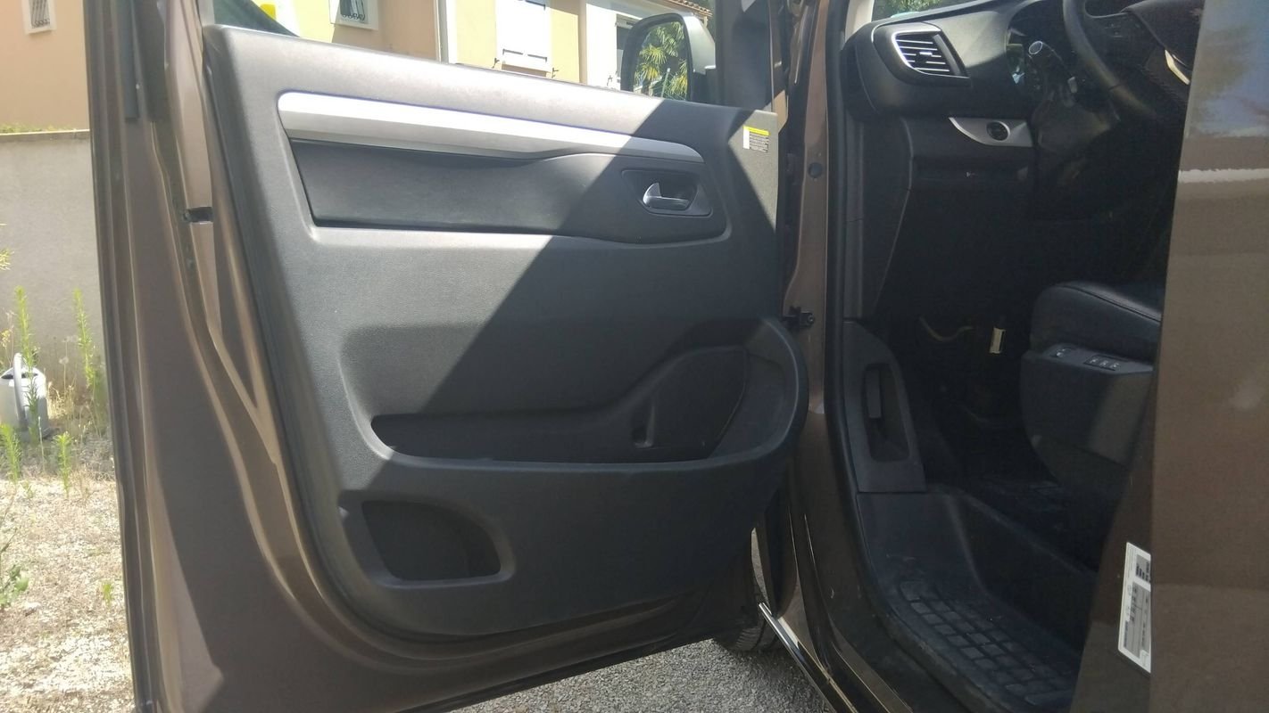Peugeot Traveller - Photo 7