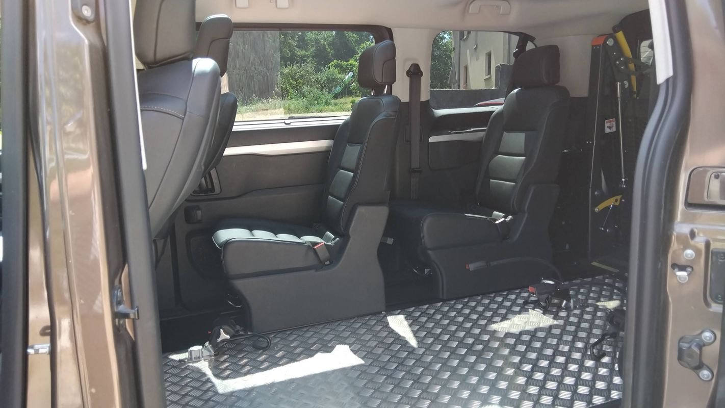 Peugeot Traveller - Photo 9
