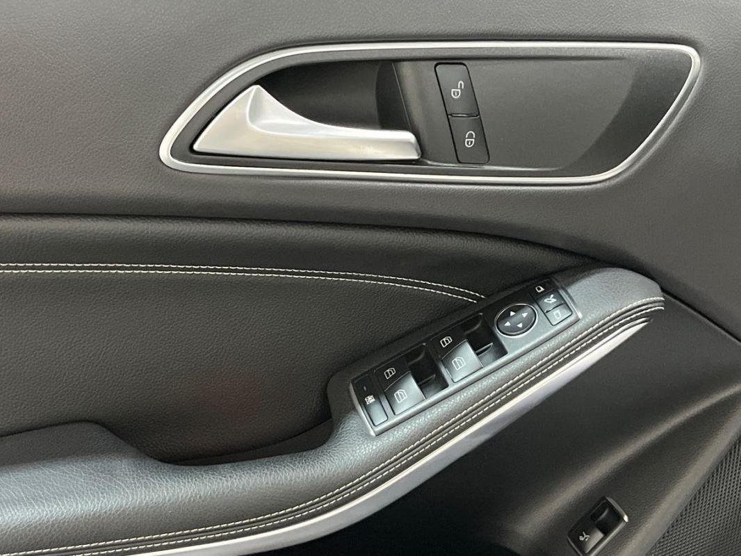 Mercedes Gla - Photo 15