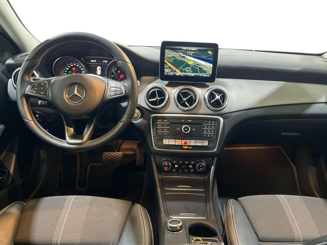 Mercedes Gla - Photo 8