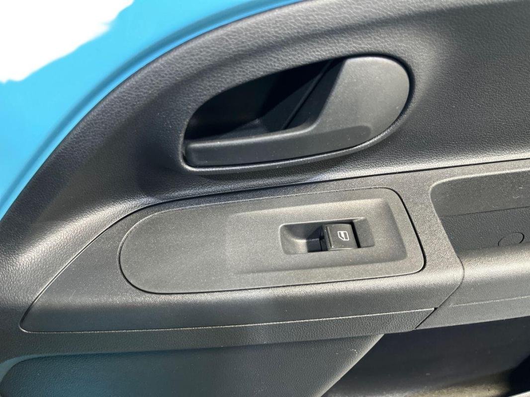 Volkswagen E-Up! - Photo 15