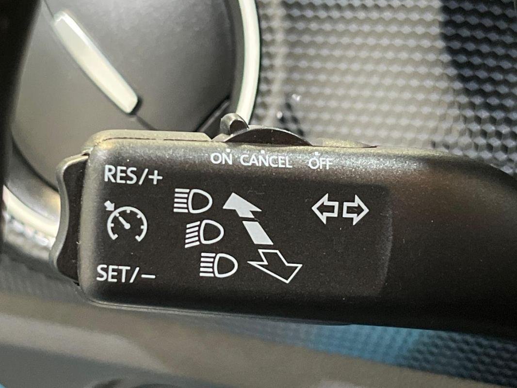 Volkswagen E-Up! - Photo 21