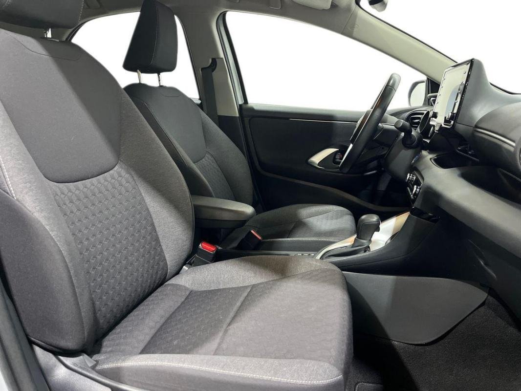 Toyota Yaris - Photo 13