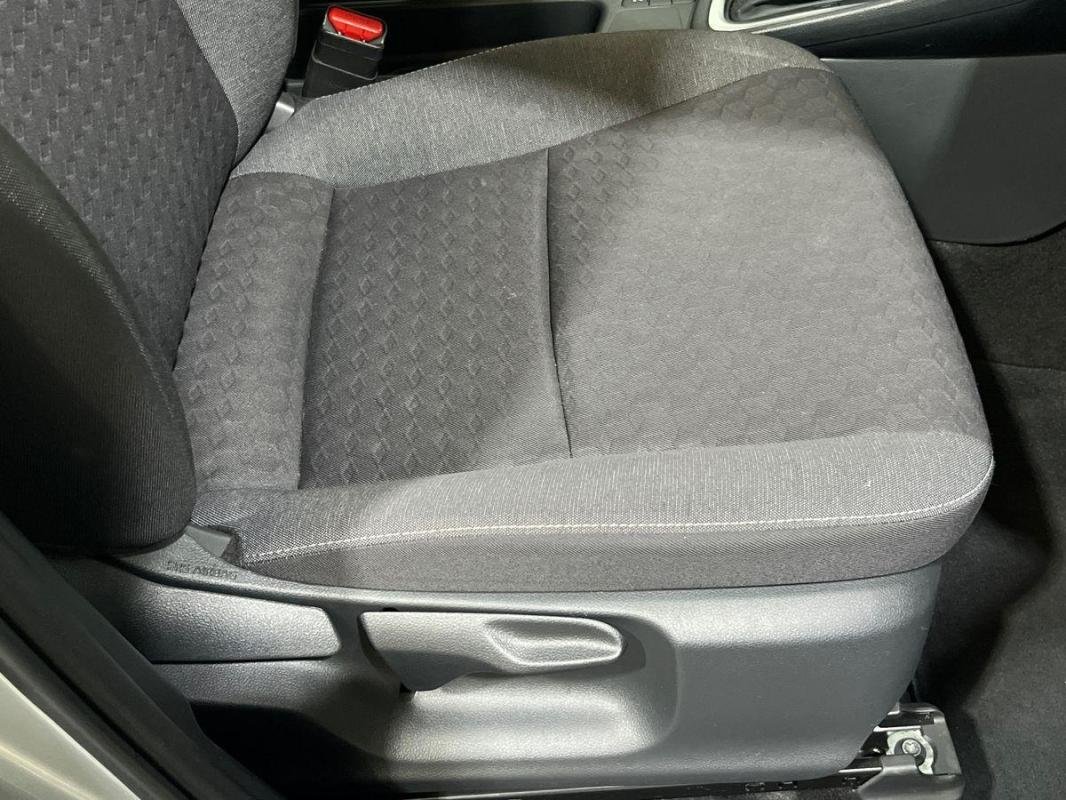 Toyota Yaris - Photo 14