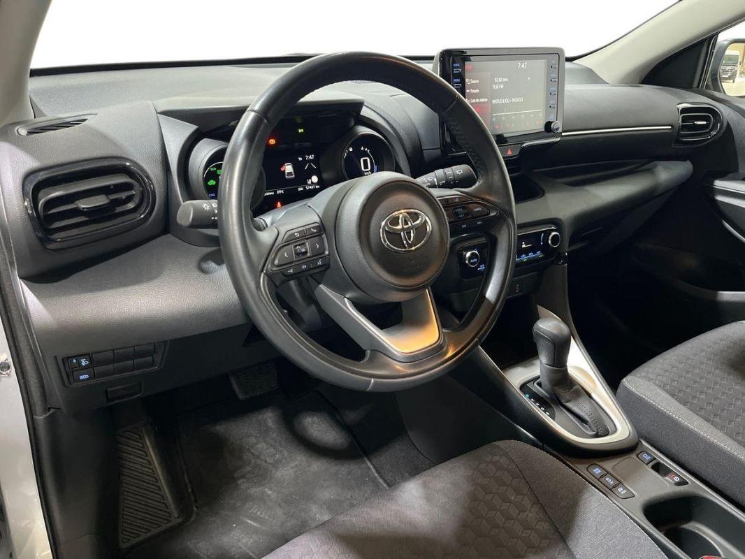 Toyota Yaris - Photo 9