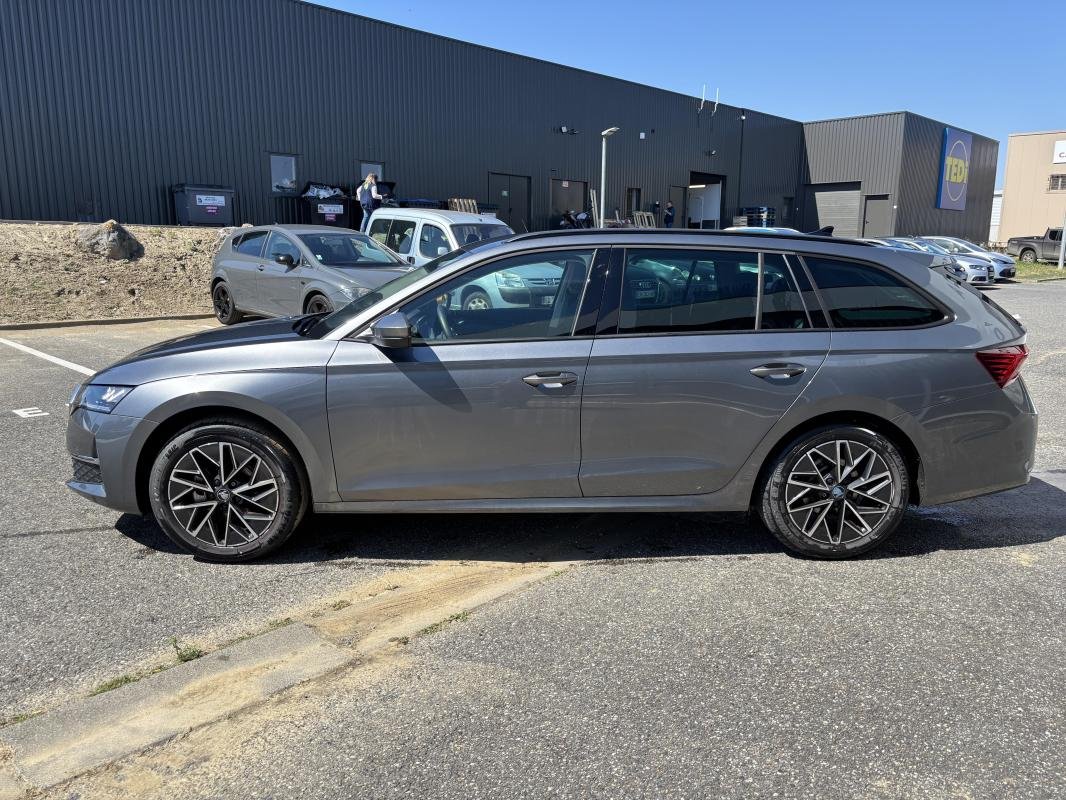 Skoda Octavia - Photo 2
