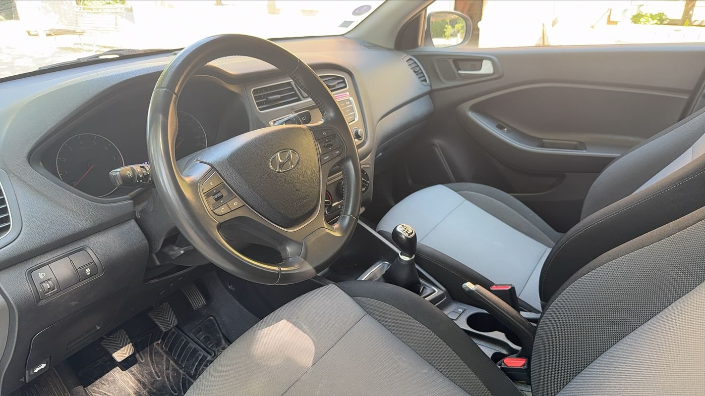 Hyundai i20 - Photo 8