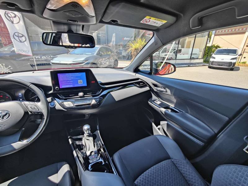 Toyota C-HR - Photo 11