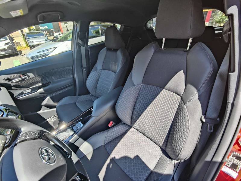 Toyota C-HR - Photo 15