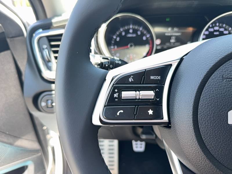 Kia Xceed - Photo 35