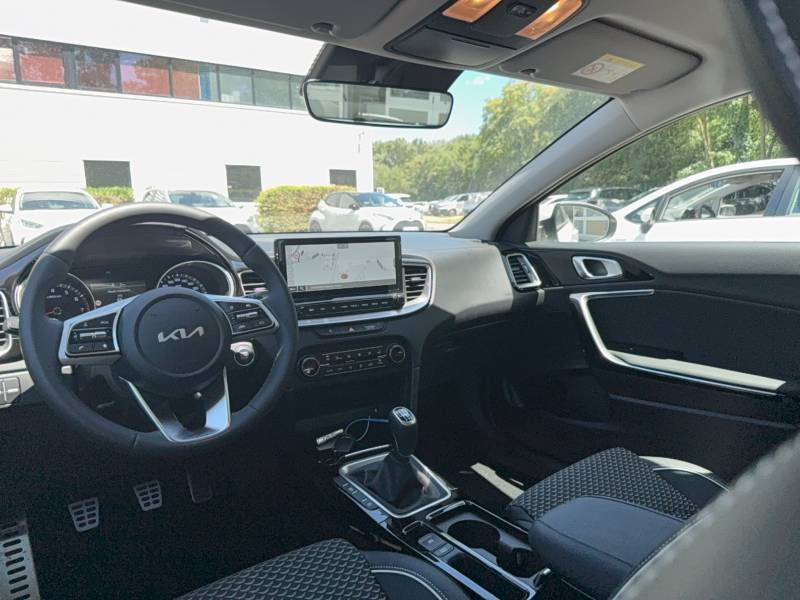 Kia Xceed - Photo 48
