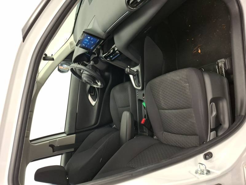 Toyota Yaris - Photo 12
