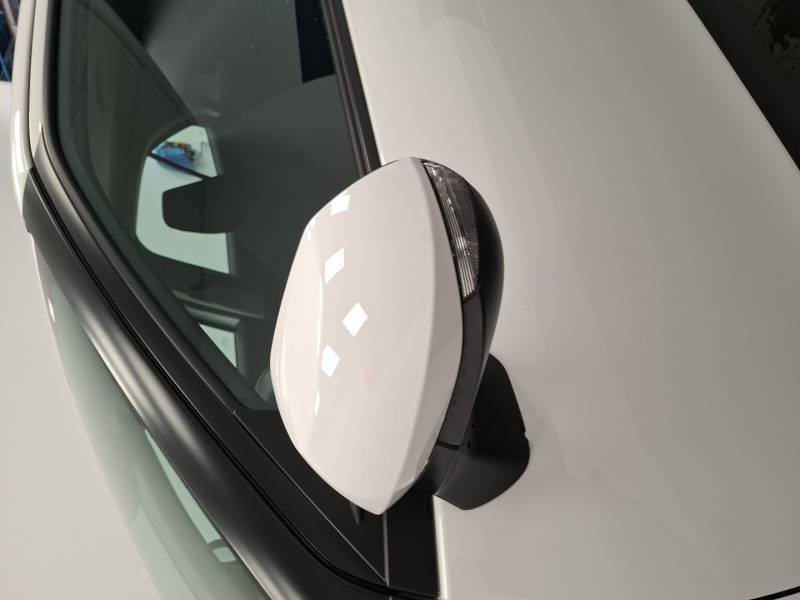 Toyota Yaris - Photo 17