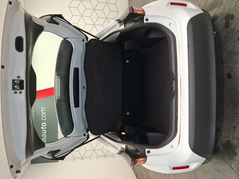 Toyota Yaris - Photo 18