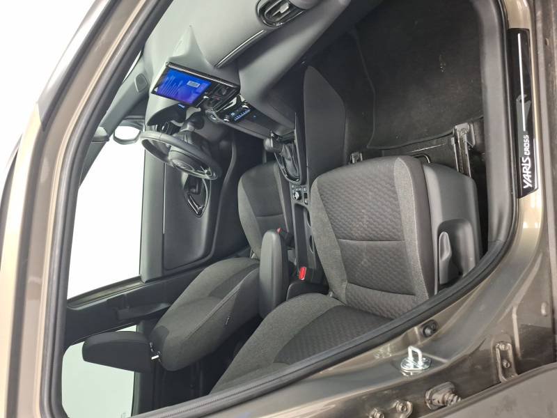 Toyota Yaris - Photo 12