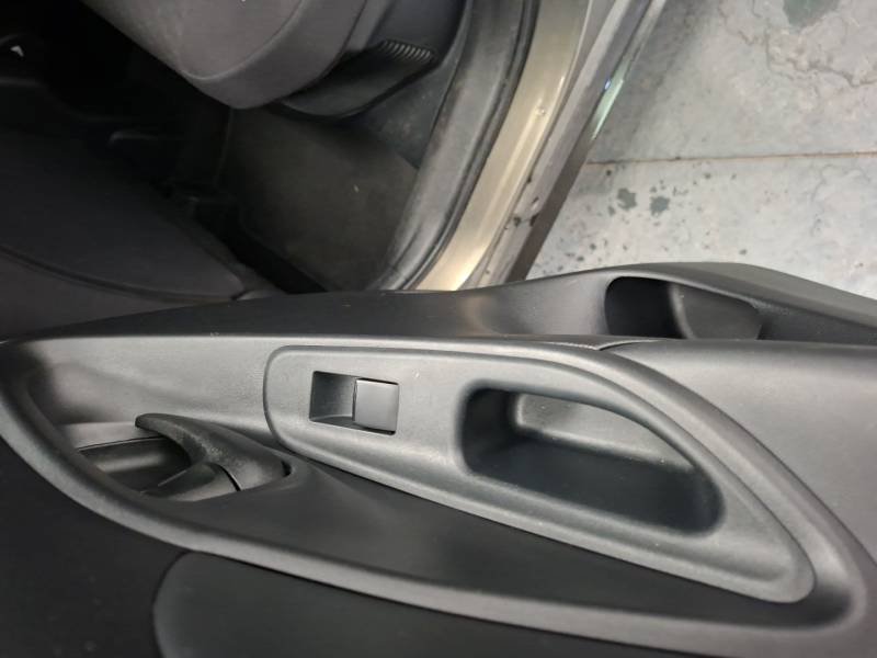 Toyota Yaris - Photo 21