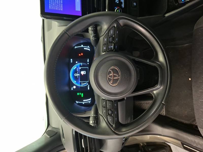 Toyota Yaris - Photo 22