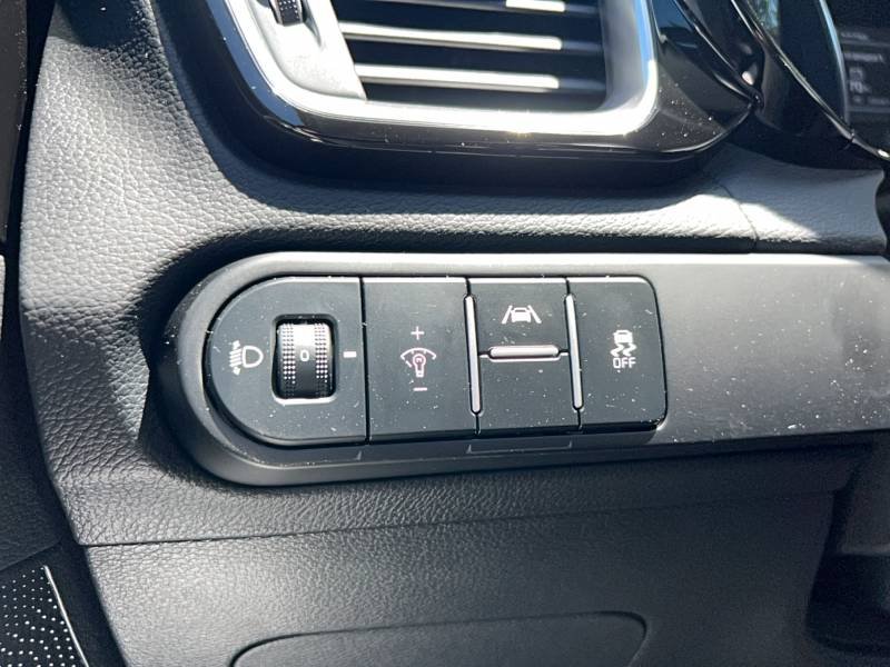Kia CEED - Photo 40