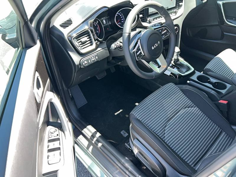 Kia CEED - Photo 10
