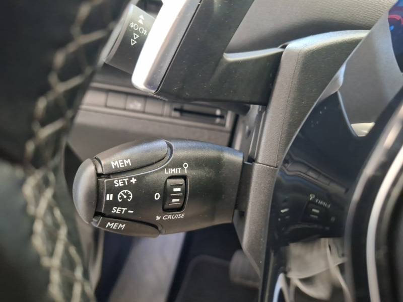 Peugeot 3008 - Photo 25