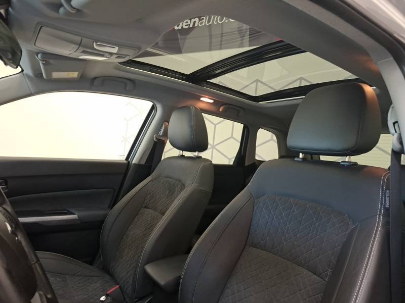 Suzuki Vitara - Photo 22
