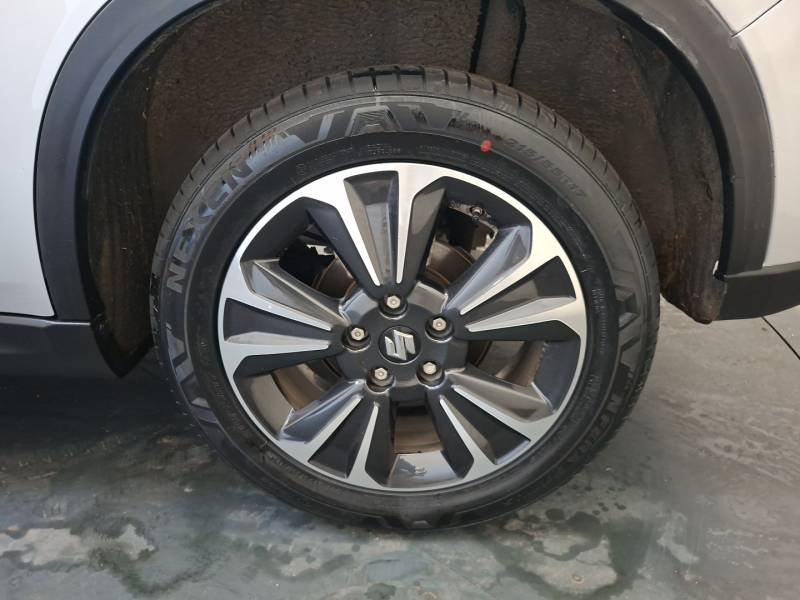 Suzuki Vitara - Photo 10