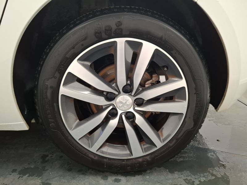Peugeot 308 - Photo 13
