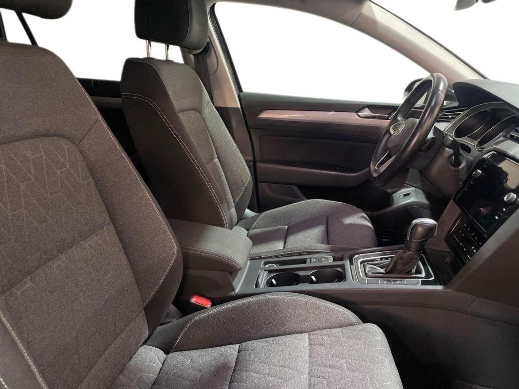 Volkswagen Passat SW - Photo 13
