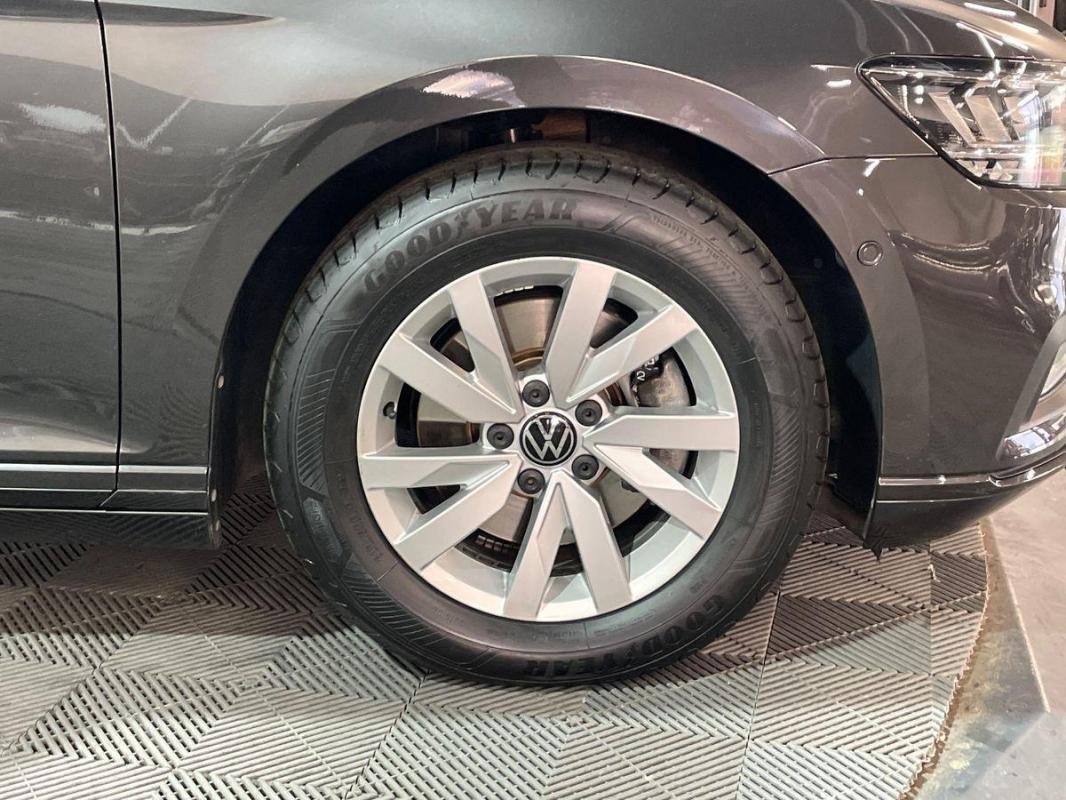 Volkswagen Passat SW - Photo 29